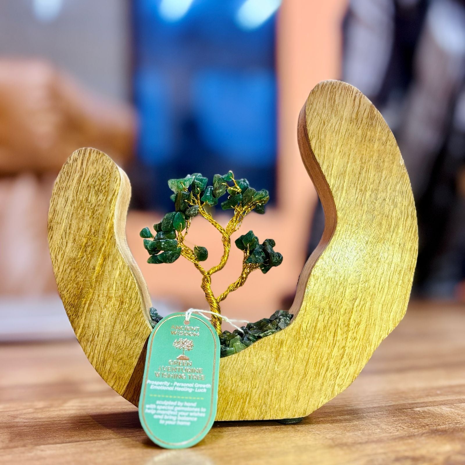 Jardín de Piedras Preciosas - Anillo Abierto de Madera de Mango - Aventurina Verde - 60 Piedras en Chips