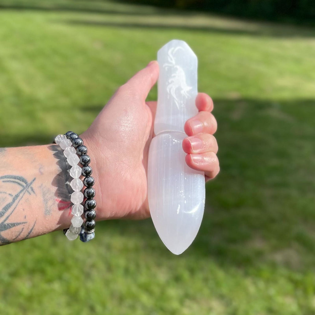 Cuchillo ritual de Selenita - Dejar atrás el pasado