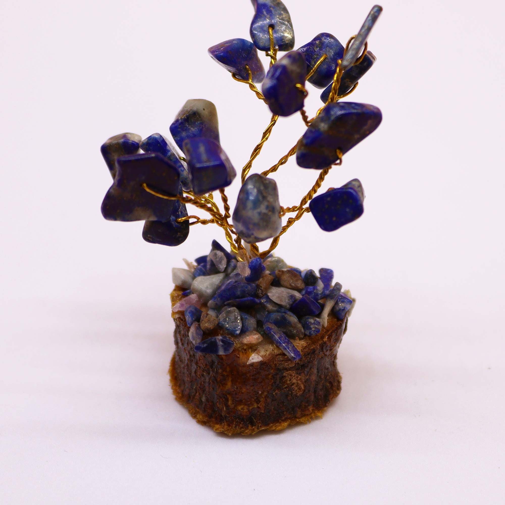 Mini árbol de piedras preciosas sobre base de madera - Sodalita (15 piedras)