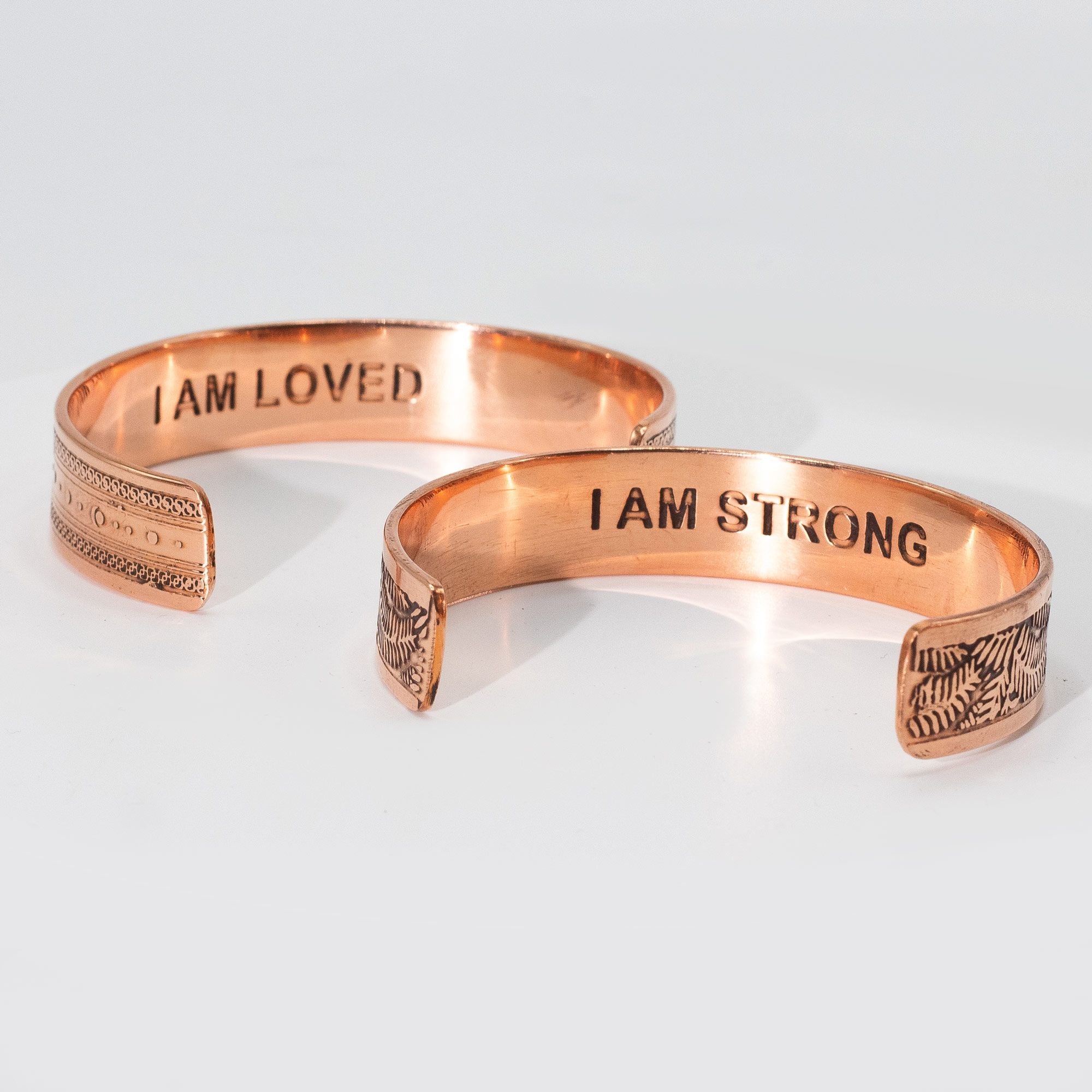 Pulseras de Cobre Macizo con Grabados de Afirmaciones (surtidas)