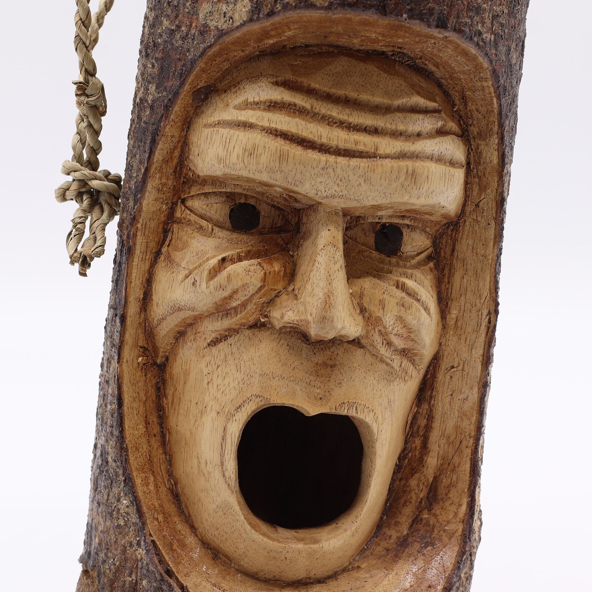 Cara de tronco de árbol - Casa para pájaros - Viejo gruñón