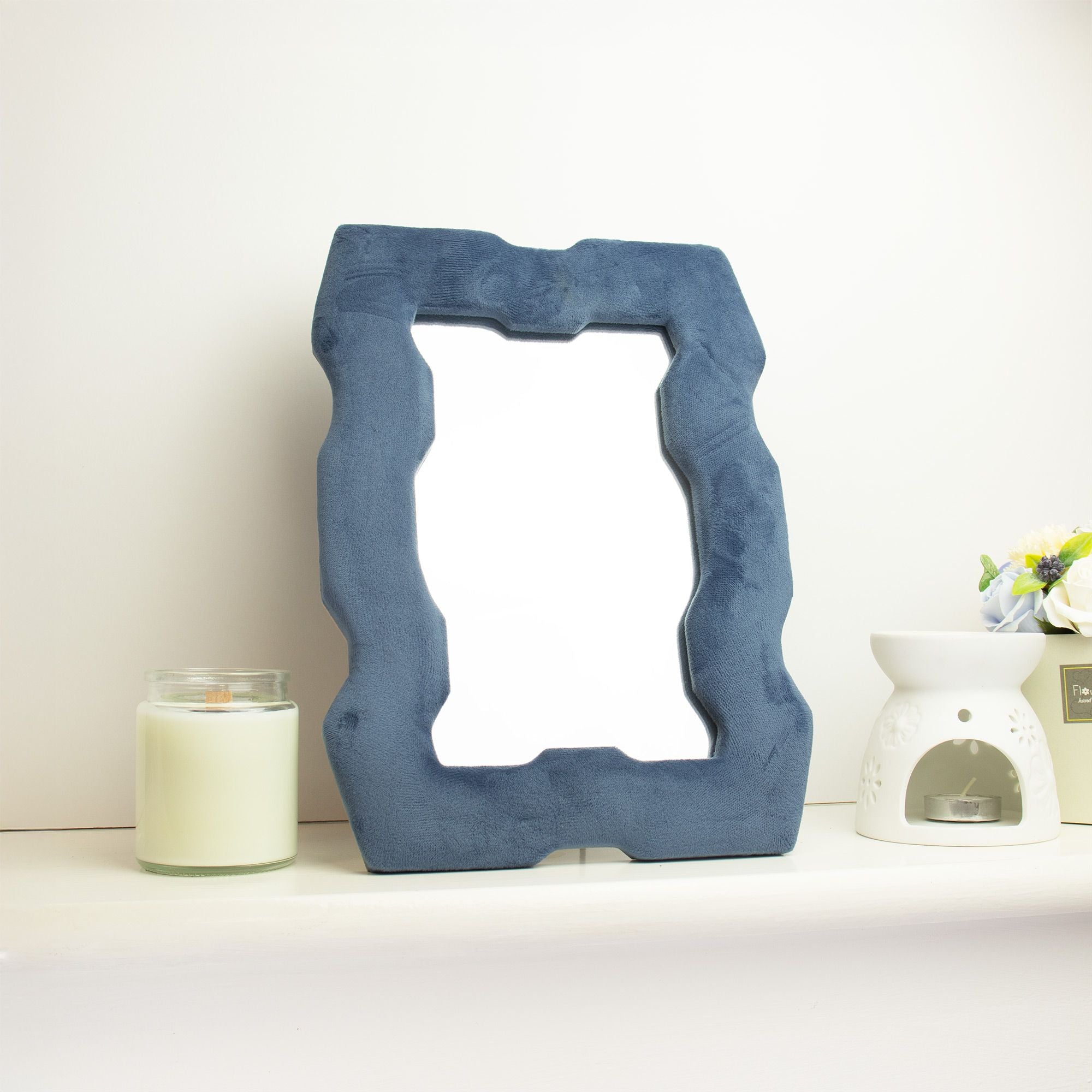 Espejo suave y ondulado – Marco grueso – Azul real (30.5x22.5x2.3cm)