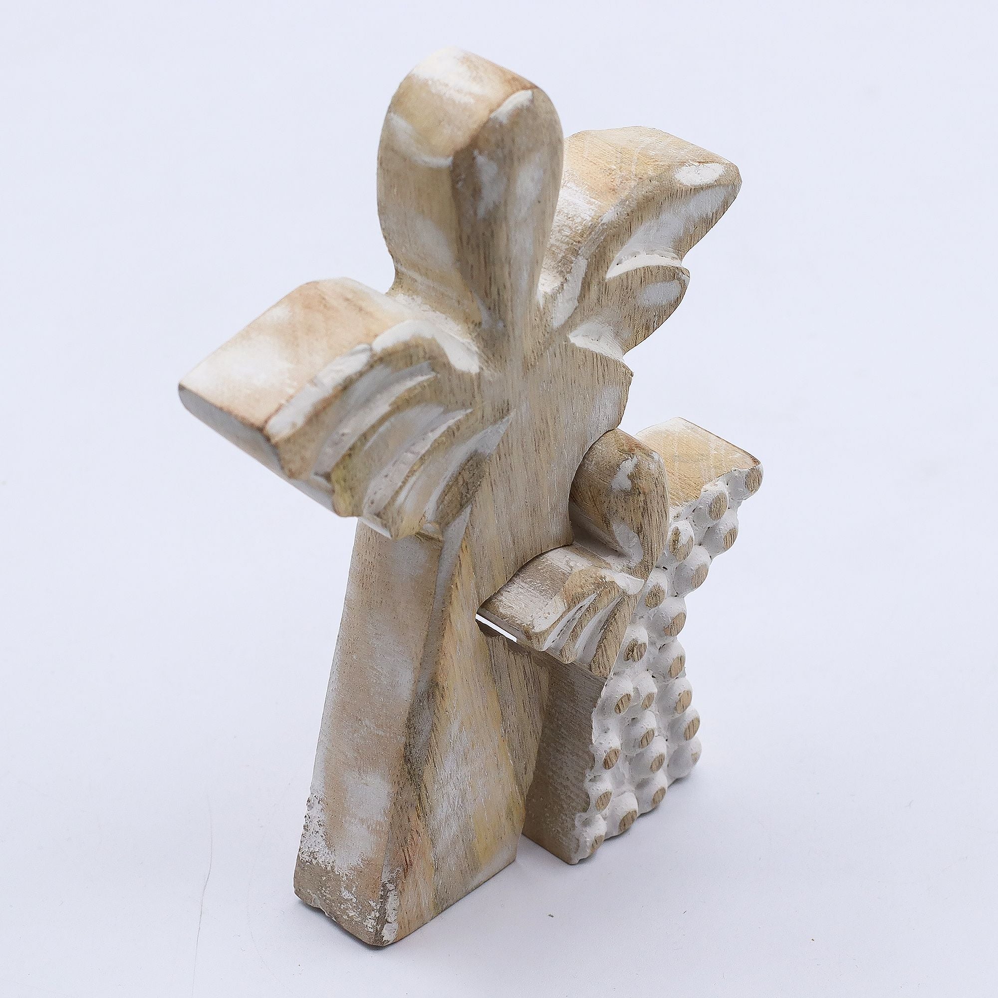 Ángel de madera de mango en Ángel - lavado blanco