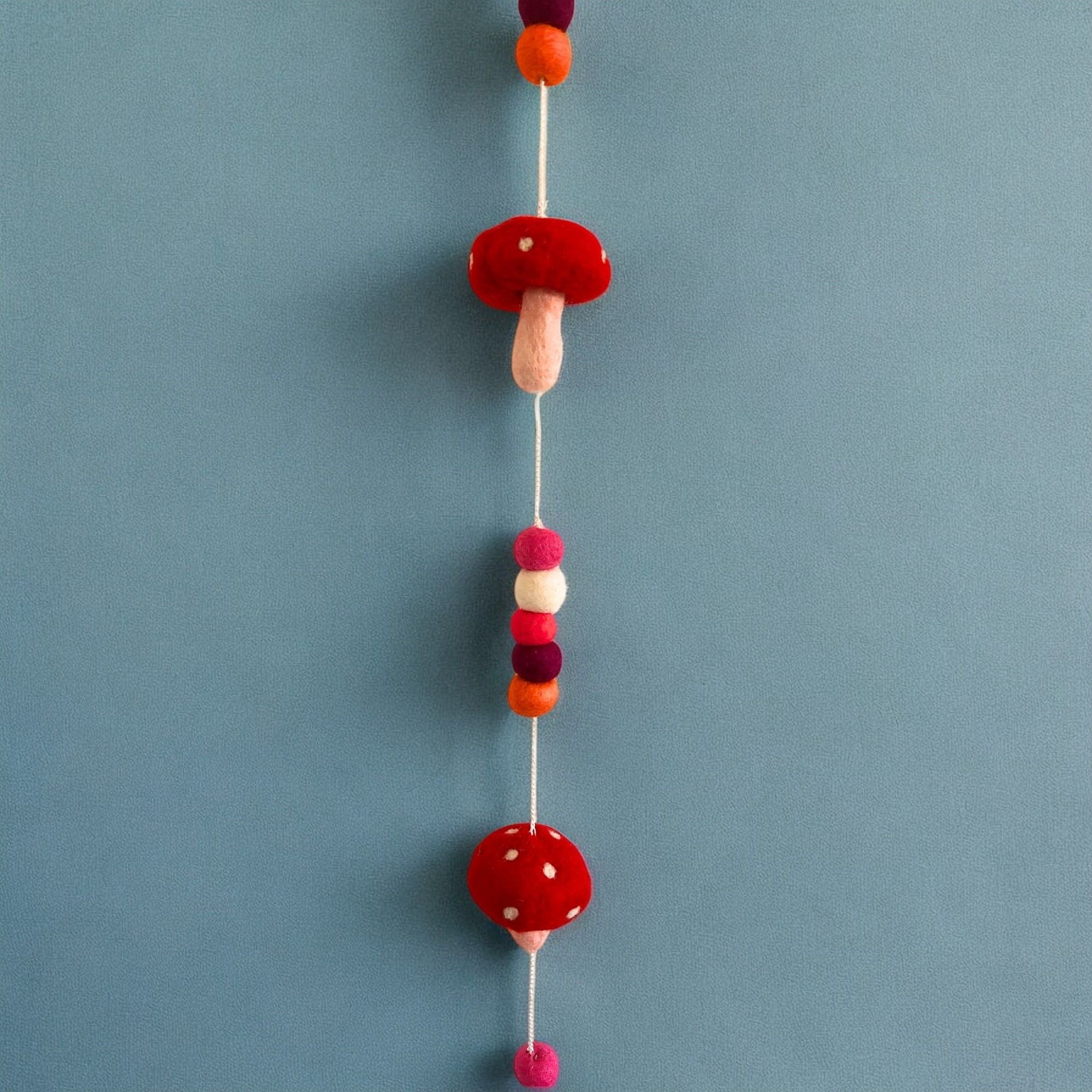 Colgante de Pared de Fieltro - Hongos de Sombrero Rojo