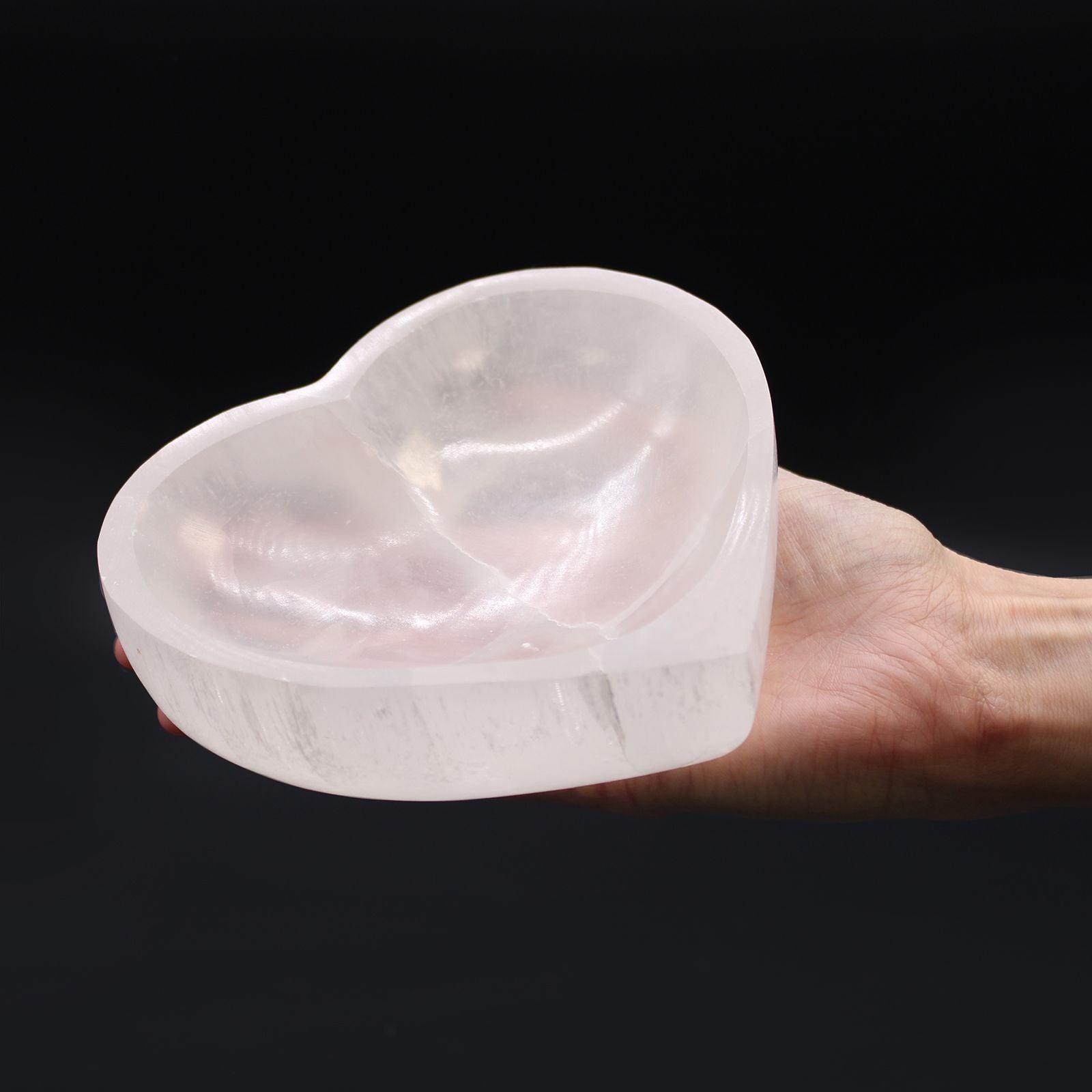 Cuenco de corazón de selenita - 15cm