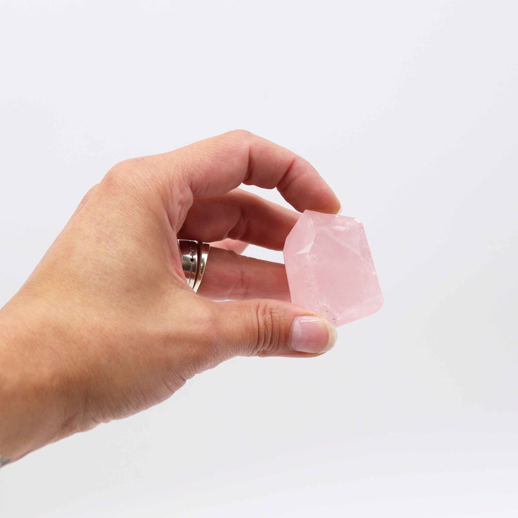 Puntas de gemas aproximadamente 6 cm (0,5 kg) - Cuarzo rosa indio (aproximadamente 8 piezas)