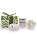 Set de Regalo: Bomba de baño de Higo blanco & Arándano silvestre + Vela de Ruibarbo