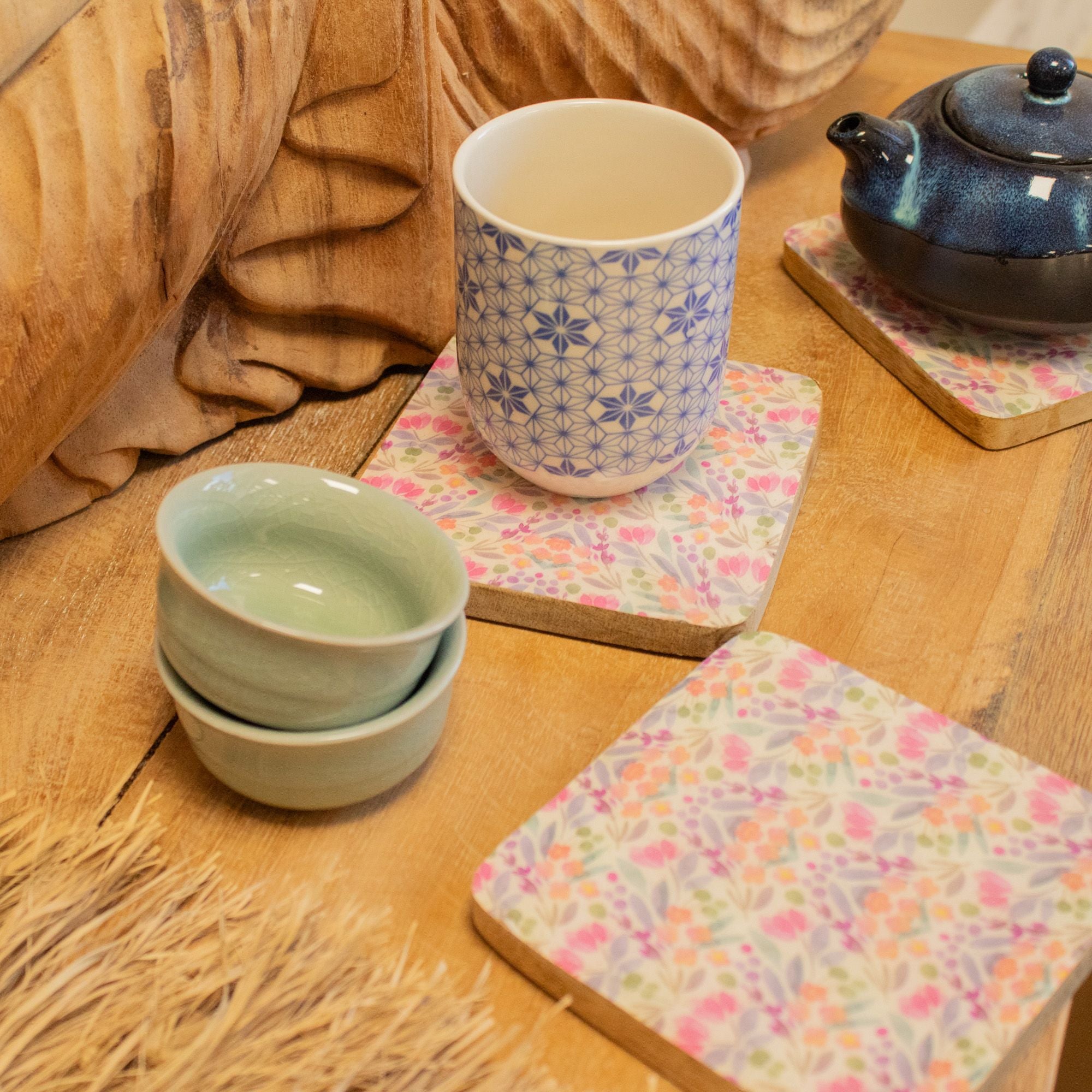 Conjunto de 4 posavasos cuadrados - Floral bonito