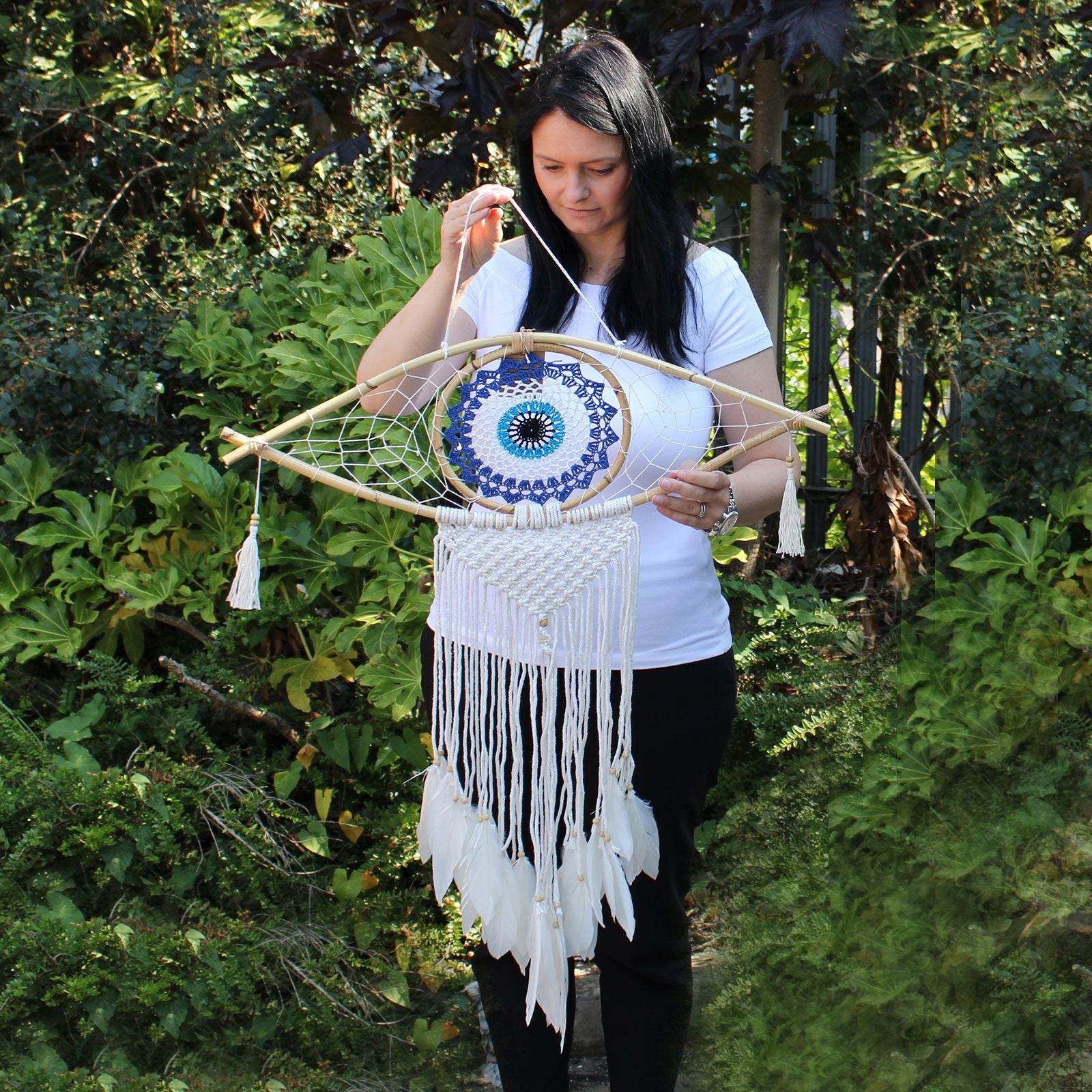 Atrapasueños - Lrg Macramé Mal de Ojo Azul / Blanco / Negro