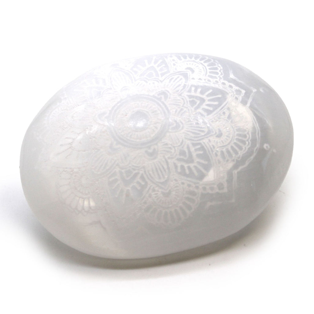 Piedra de palma de selenita - Mandala grabada