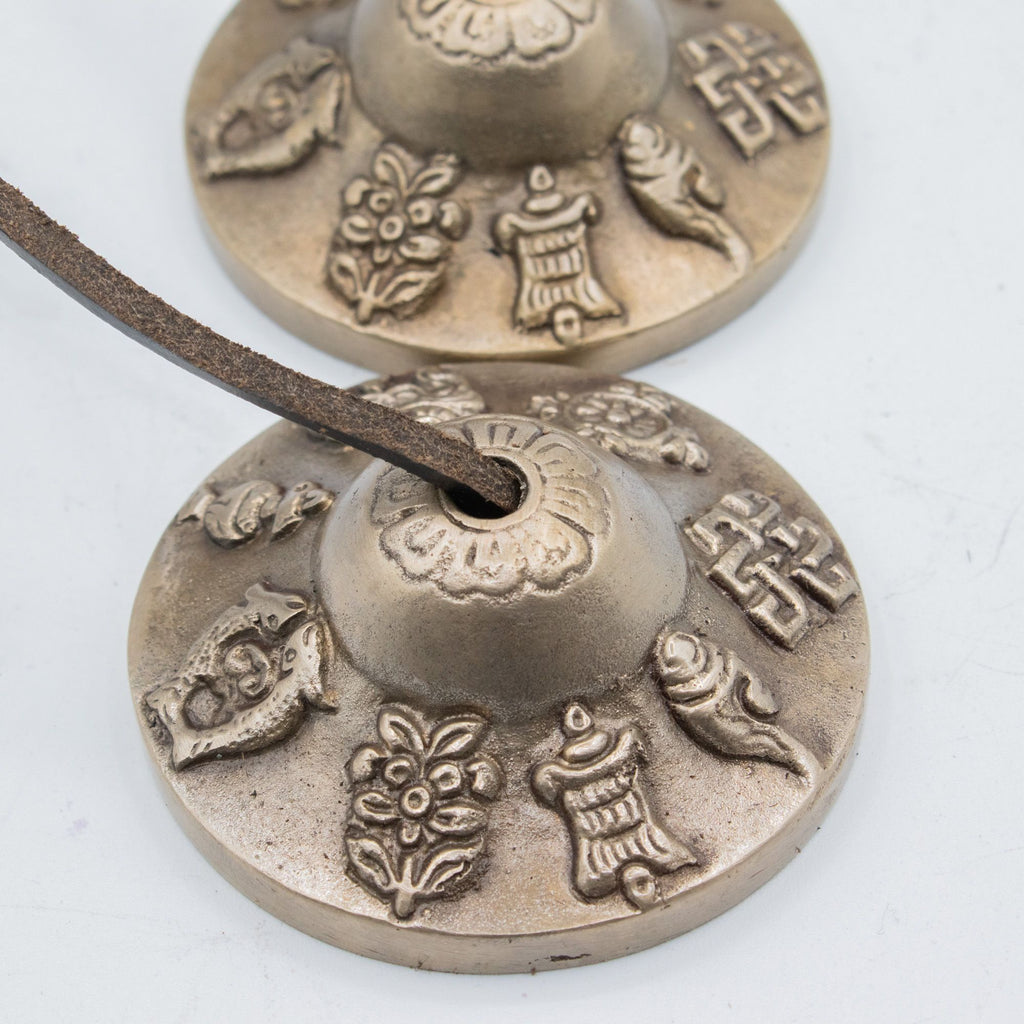 Tingsha tibetana de latón premium - Símbolos de la suerte - aprox. 6 cm (155 g)