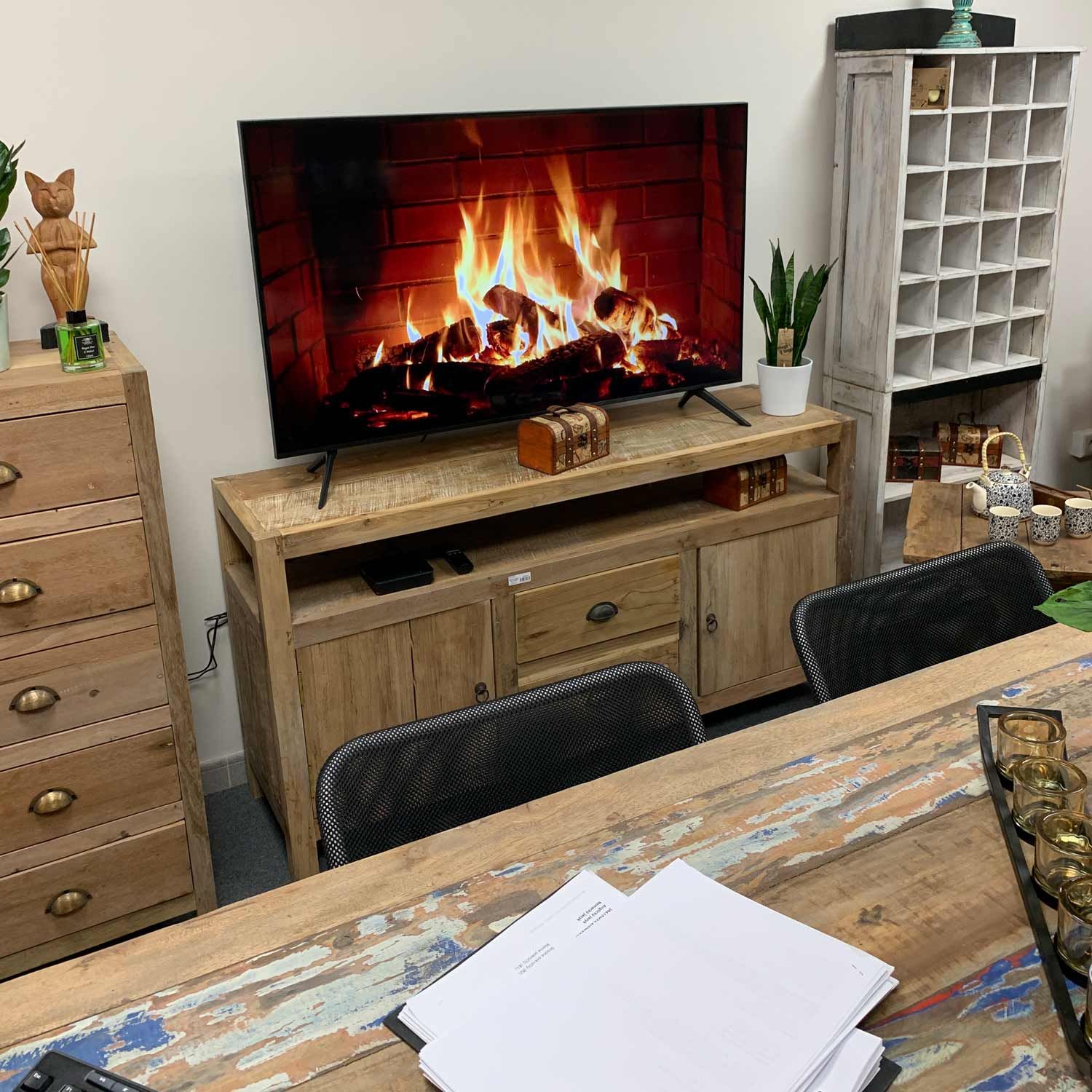 Soporte para TV grande - Madera reciclada