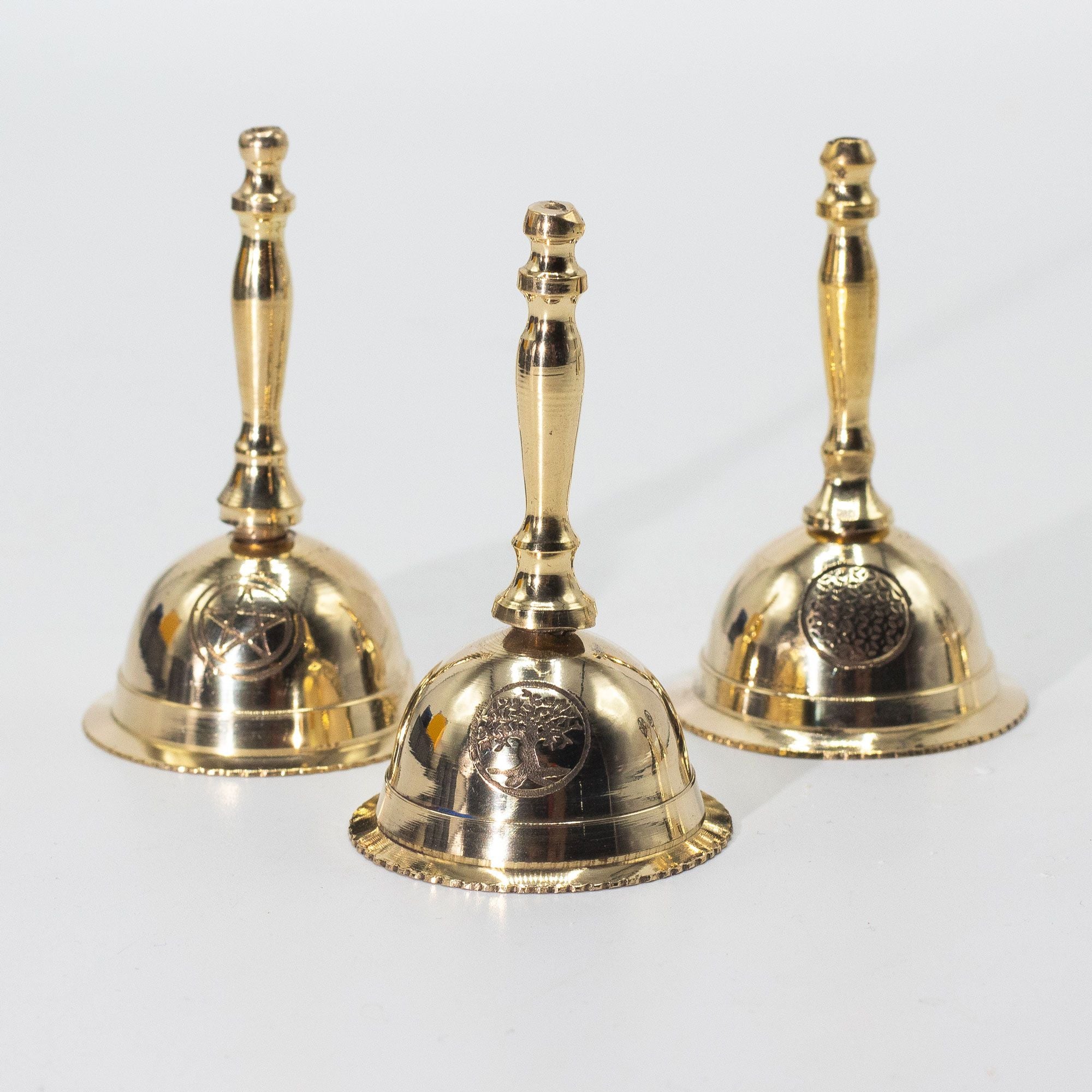 Pequeña campana de latón para altar - Flor de la Vida