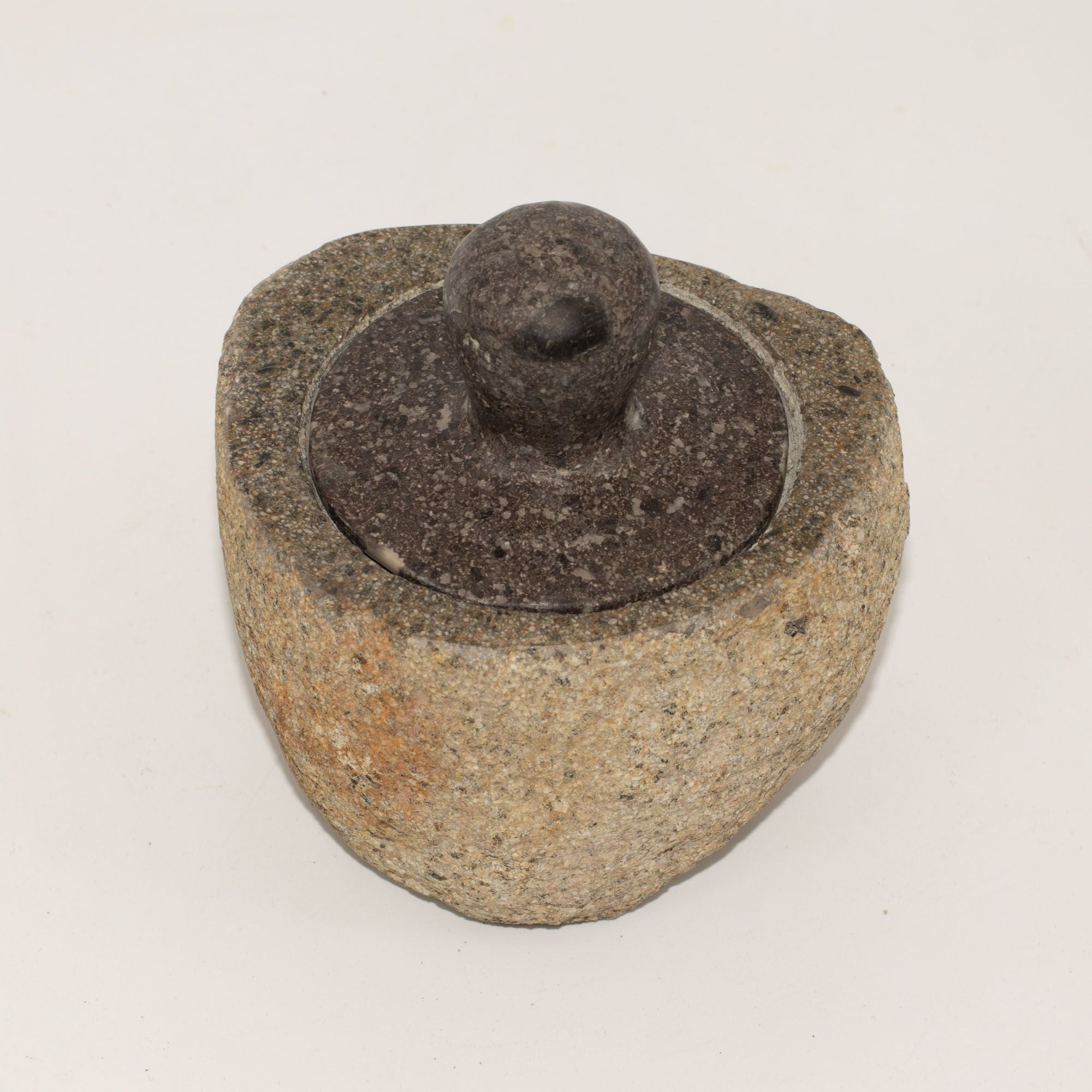 Maceta de enraizamiento con piedra de río natural - Mediano (aprox 12x8 cm)