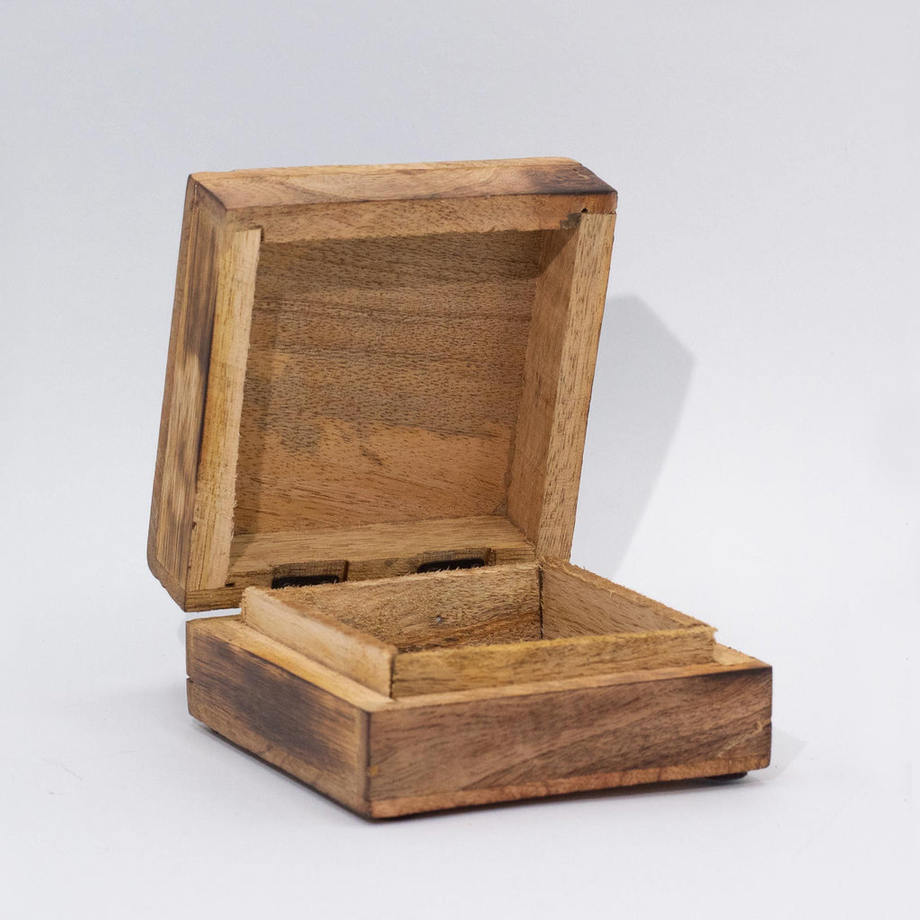 Caja Mediana Cuadrada 13.5x13.5x6cm - Sol - HOPE HARE